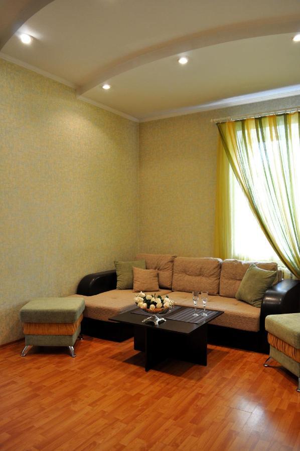 Apartment On Karbyshewa 1 Grodno Bagian luar foto